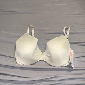 Jockey Tshirt RealFit Bra size 05/32